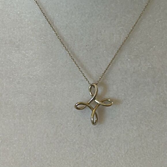 Tiffany & Co 21mm Infinity Cross Pendant Necklace 925 Sterling Silver 16" Chain - Picture 6 of 8